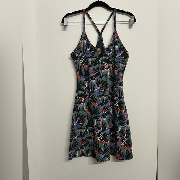 Outdoor Voices Athletic Exercise Dress in
Watercolor Vapor Print - Picture 2 of 4